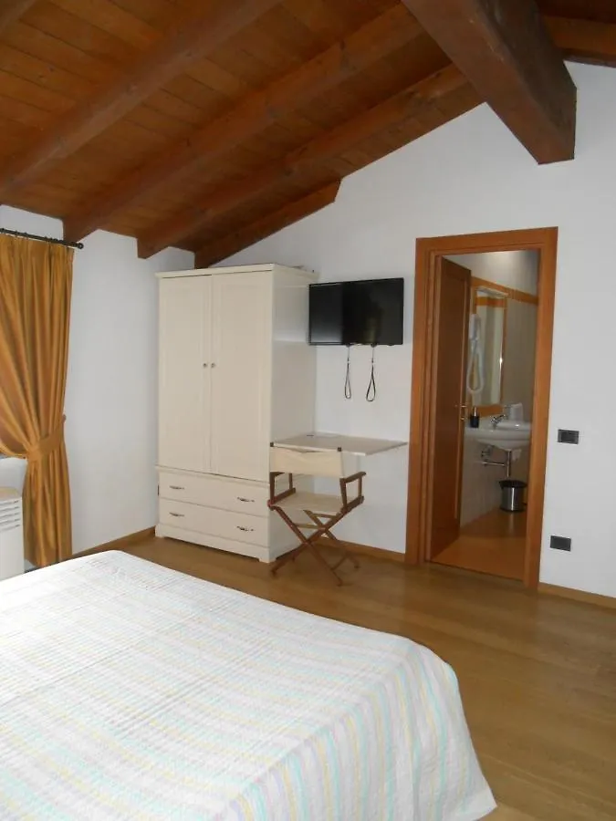Hôtel Ca' Dal Cicin à Sesto Calende Maison d'hôtes