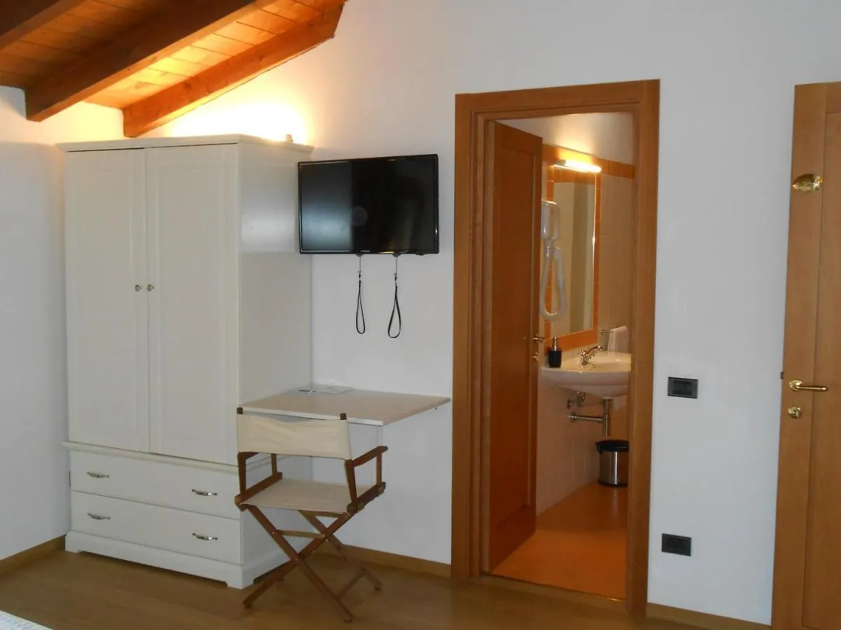 Maison d'hôtes Hôtel Ca' Dal Cicin à Sesto Calende Italie