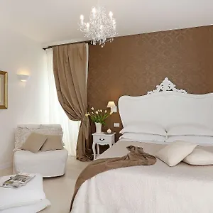 https://hqh-colosseo.it-romehotels.com